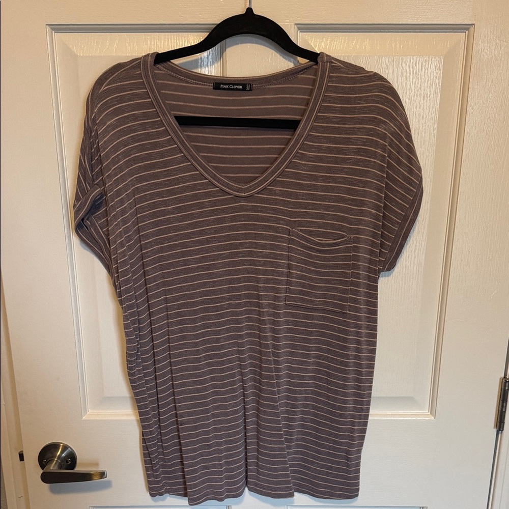 Pink Clover Striped V-Neck Pocket Tee - Mauve & Cream